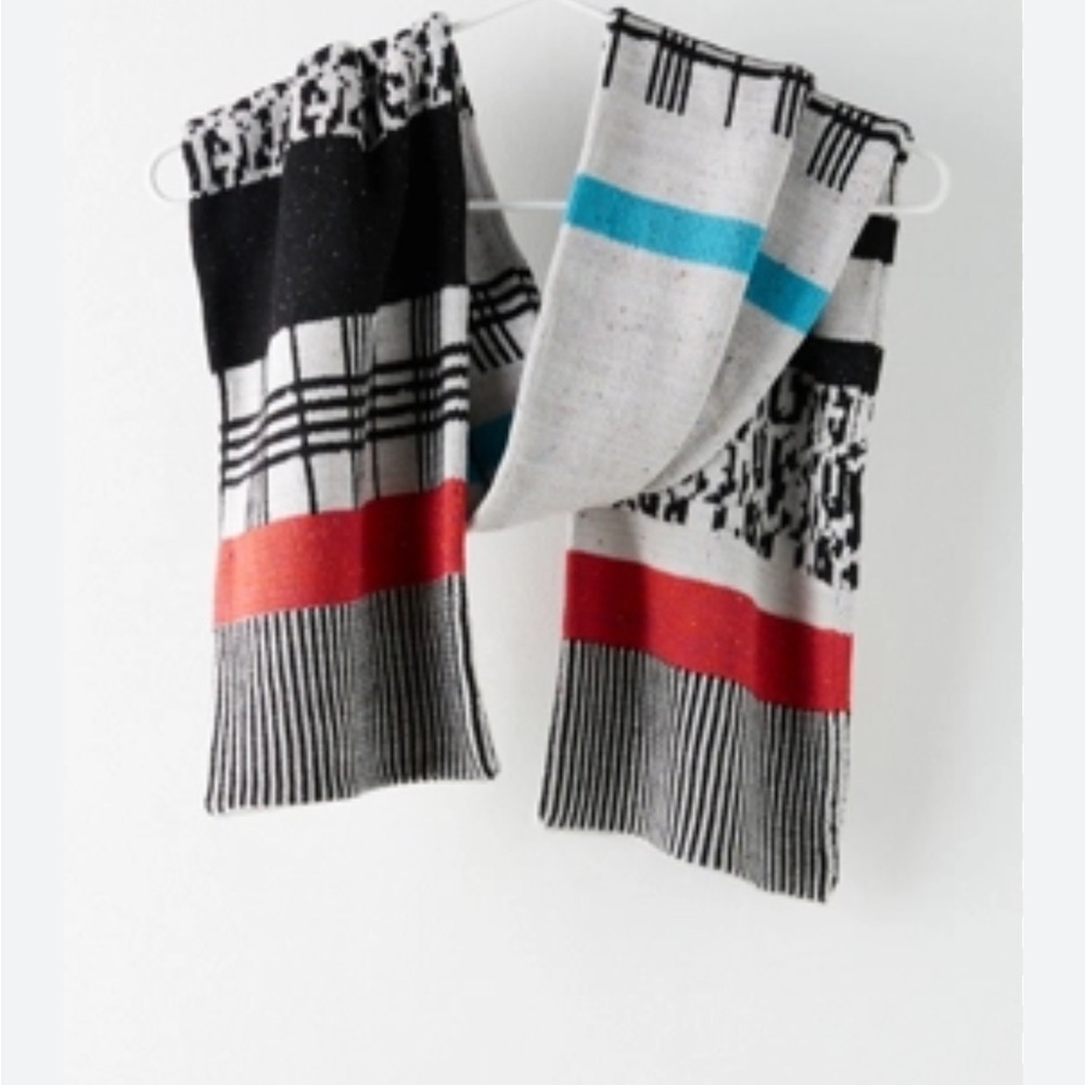 NWT Anthropologie x The Endery Patterned Abstract Barranco Knit Long Scarf Boho